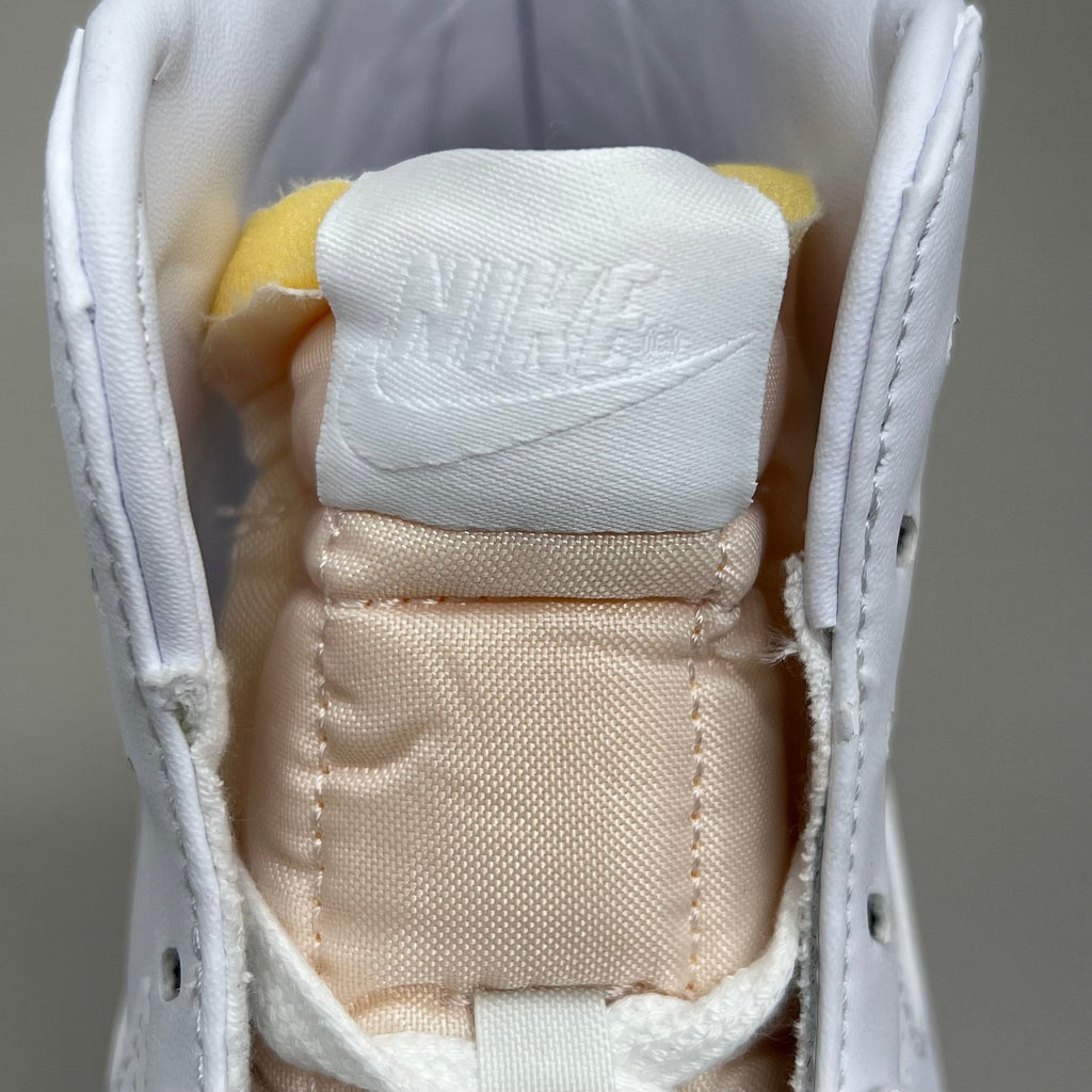 NIKE Blazer Mid 77' High-top Shoes SZ Womens 10 Mens 8.5 White & Peach CZ1055-117