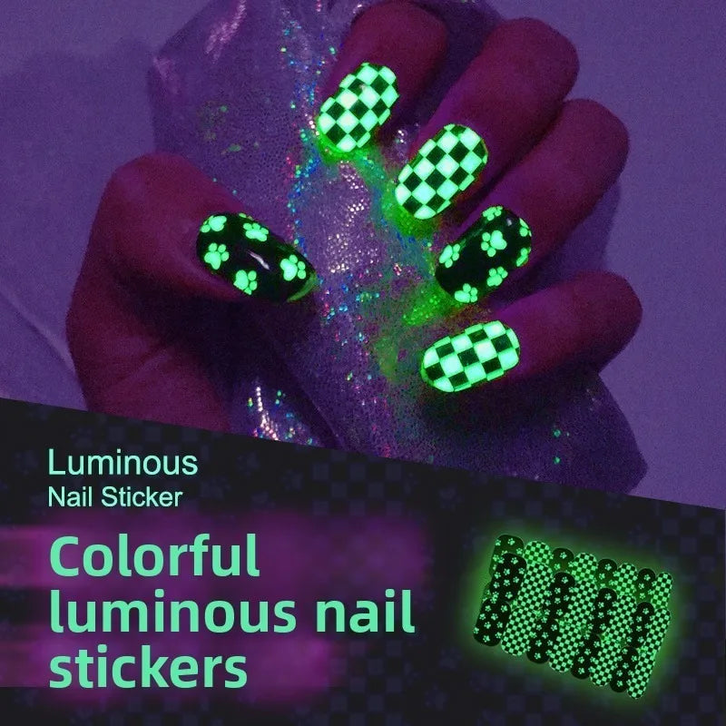 Glow Dark Nail Stickers Fluorescent Skull Flower Design Full Cover Fake Nails Self Adhesive Manicure Art Decals Beauty Supplies