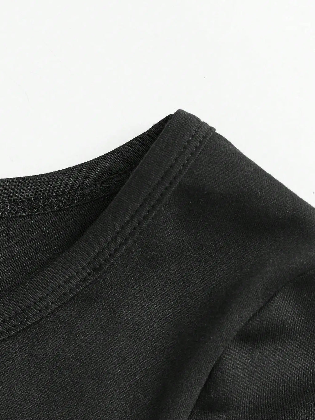 Muchica Women's Simple Round Neck Black Tight Basic Long Sleeve T-Shirt For Summer Suitable For Going Out